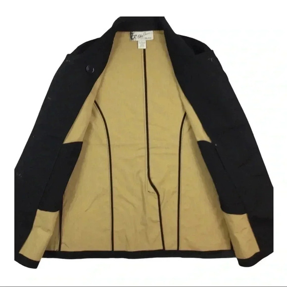 Vintage Oleg Cassini trenchcoat - Picture 2 of 4